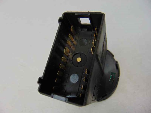 8E0941531 Interruptor de luces en el tablero  disponible Burgos