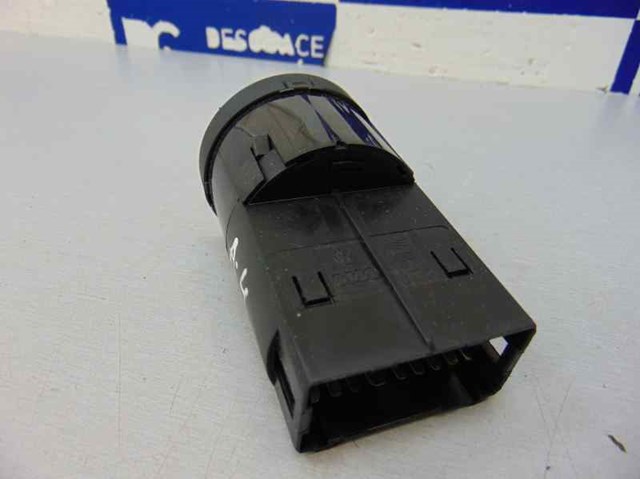 8E0941531 VAG Interruptor de luces en el tablero  en stock Huelva