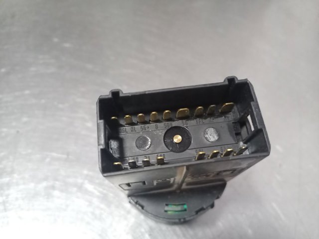 8E0941531 VAG Interruptor de luces en el tablero comprar Madrid