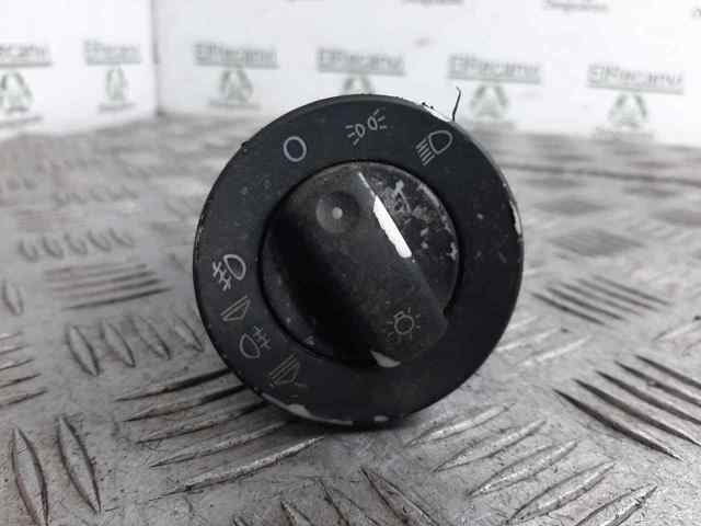 8E0941531 VAG Interruptor de luces en el tablero  comprar en Jaén