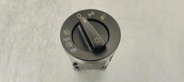 8E0941531A Interruptor de luces en el tablero comprar Almería