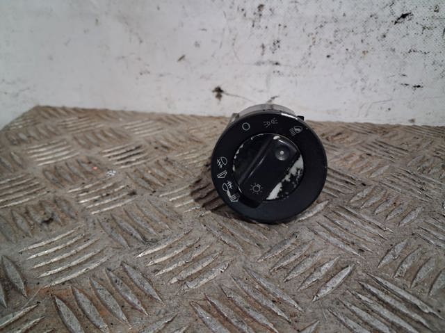 VAG 8E0941531C Interruptor de luces en el tablero comprar Tarragona