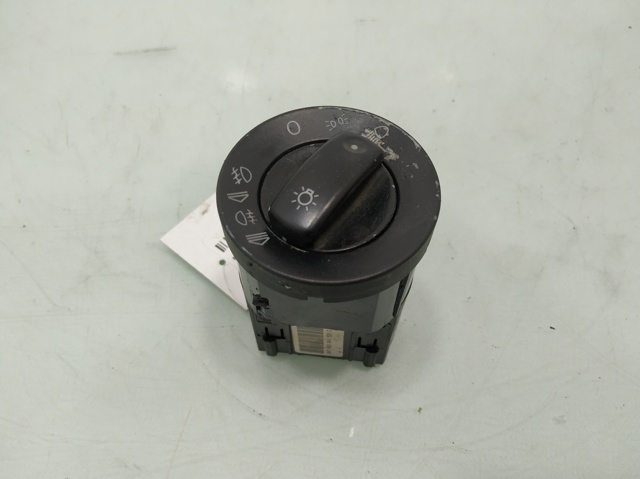 8E0941531C VAG Interruptor de luces en el tablero comprar Bilbao