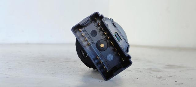 VAG 8E0941531C Interruptor de luces en el tablero  disponible Valladolid