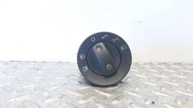 8E0941531D Interruptor de luces en el tablero comprar Sevilla
