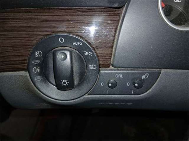8E0941531D VAG Interruptor de luces en el tablero  comprar en Oviedo