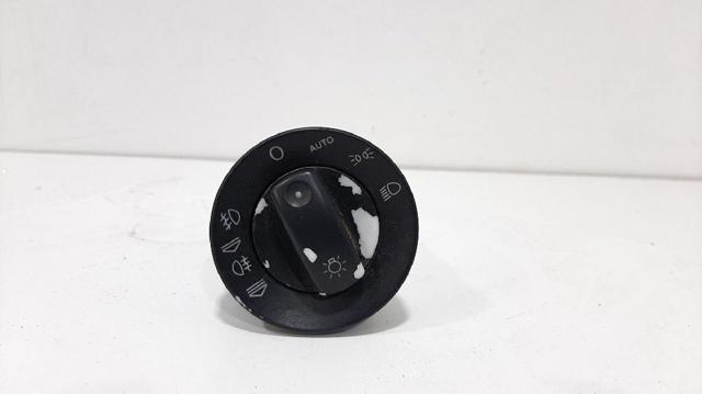 8E0941531D VAG