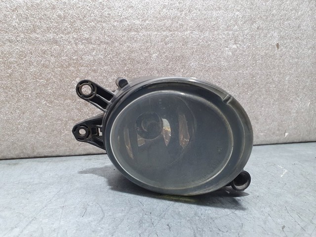 VAG 8E0941700B Faro antiniebla derecho  disponible Valladolid