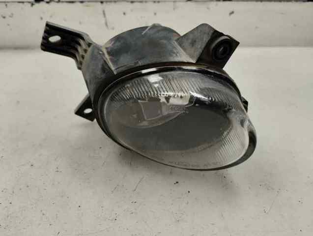 8E0941700C Faro antiniebla derecho  disponible Utrera