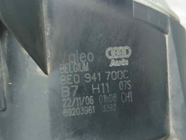 8E0941700C Faro antiniebla derecho  en stock Castellón