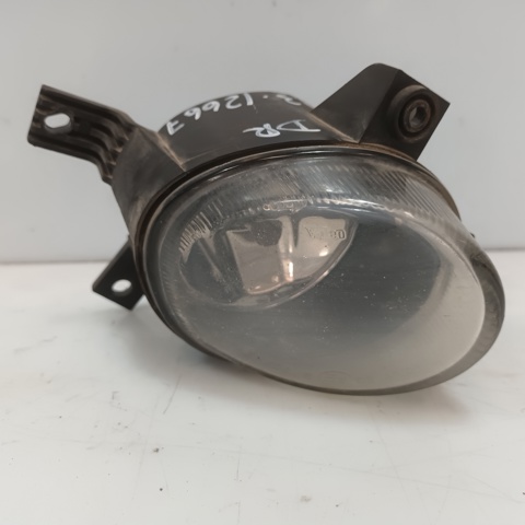 8E0941700C VAG Faro antiniebla derecho  comprar en Oviedo