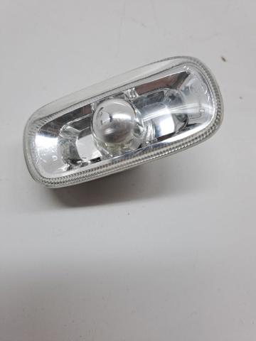 VAG 8E0949127 Luz intermitente de guardabarros  en stock Terrassa