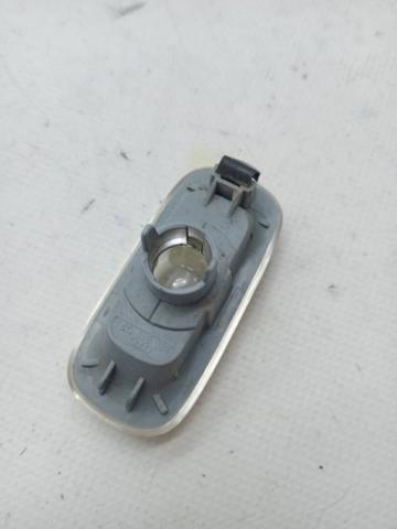 VAG 8E0949127 Luz intermitente de guardabarros  en stock Salamanca