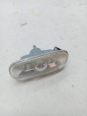VAG 8E0949127 Luz intermitente de guardabarros comprar Barcelona