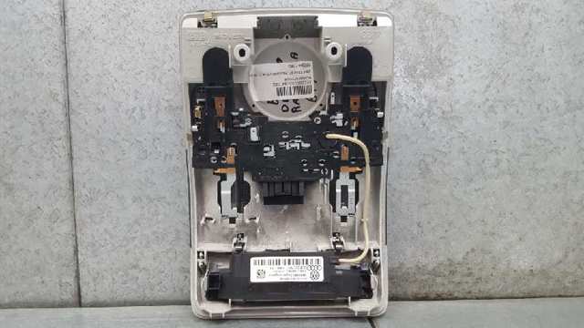 VAG 8E0951177 Sensor de movimiento en el habitáculo  en stock Salamanca