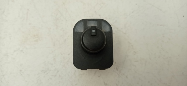 VAG 8E0959565 Módulo de espejos retrovisores en la puerta  en stock Terrassa