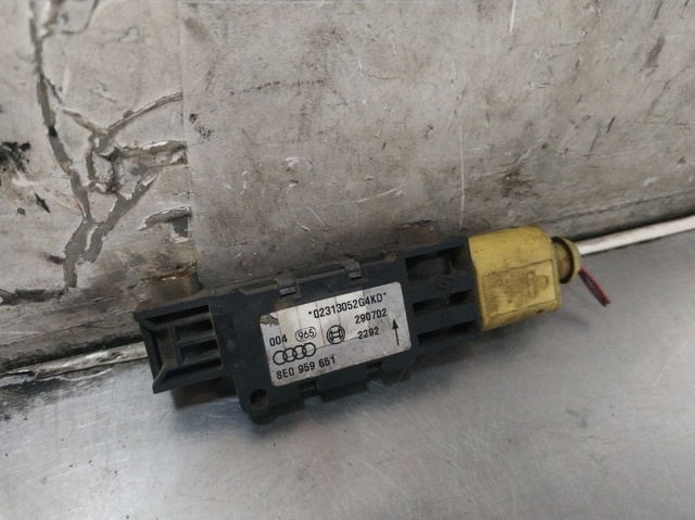 8E0959651 VAG