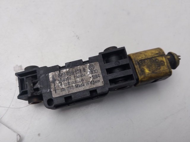 8E0959651B VAG