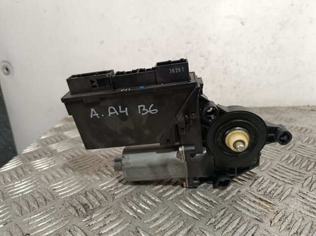 VAG 8E0959801A Motor del elevalunas de la puerta trasera izquierda  disponible Valladolid