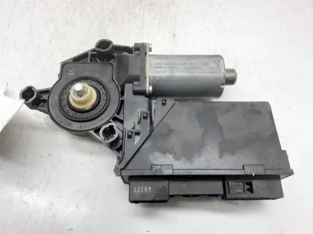 8E0959801A Motor del elevalunas de la puerta trasera izquierda  disponible Utrera
