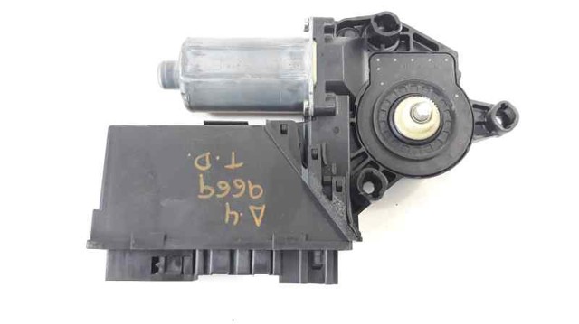 8E0959802A VAG Motor del elevalunas de la puerta trasera derecha  en stock Córdoba