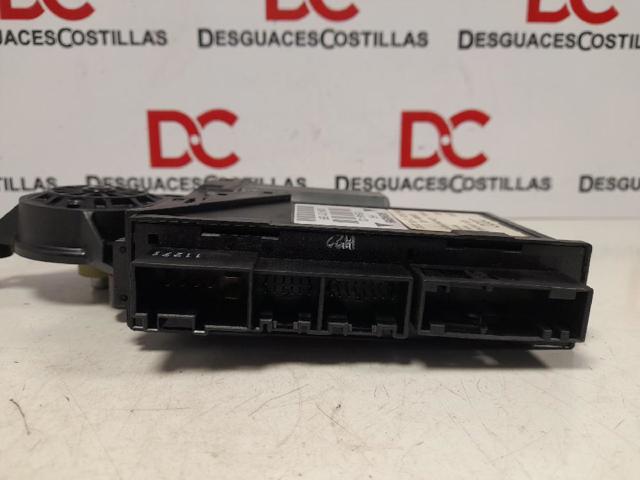 8E0959802A Motor del elevalunas de la puerta trasera derecha  en stock Castellón