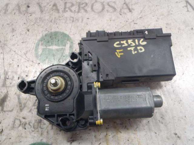 8E0959802E VAG Motor del elevalunas de la puerta trasera derecha  comprar en Oviedo