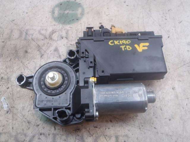 8E0959802E VAG Motor del elevalunas de la puerta trasera derecha comprar Madrid