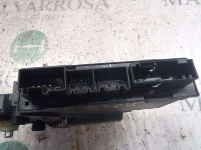 VAG 8E0959802E Motor del elevalunas de la puerta trasera derecha  comprar en Albacete