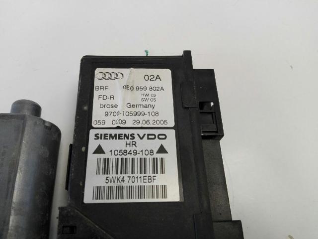 8E0959802E VAG Motor del elevalunas de la puerta trasera derecha  disponible Vigo