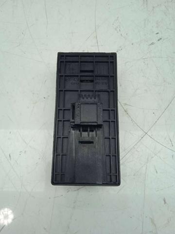 8E0959851 Interruptor de elevalunas delantera izquierda comprar Girona