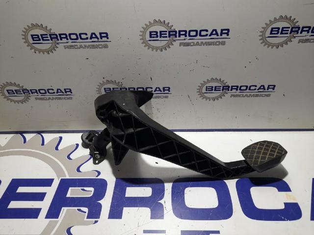 Pedal de embrague 8E1721316 VAG