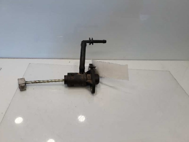 Bomba de embrague A4  familiar (2000-2005) original desde 45,01 €