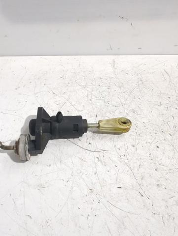 Bomba de embrague Audi A4  (8D2)