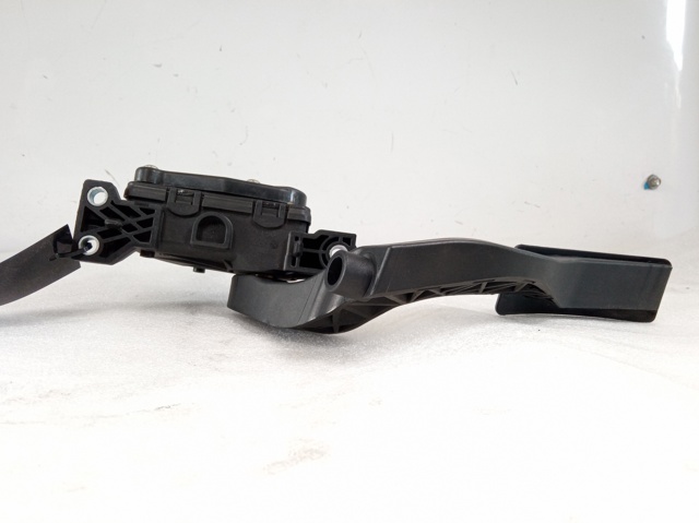 VAG 8E1721523C Pedal del acelerador  en stock Valencia