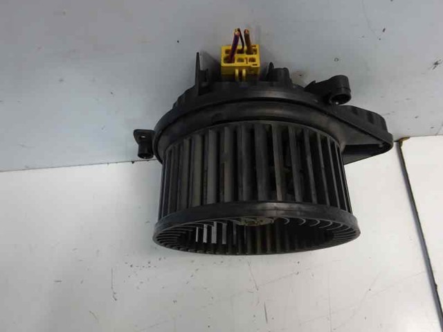 8E1820021E VAG Motor del ventilador del calefactor  disponible Vigo