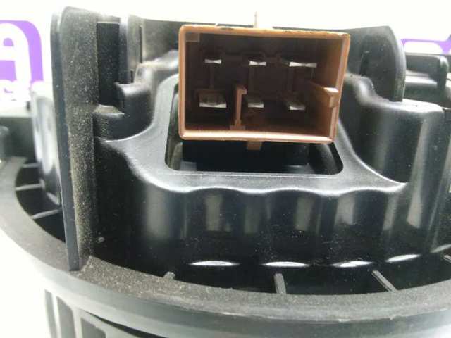 8E1820021E VAG Motor del ventilador del calefactor  disponible Vigo