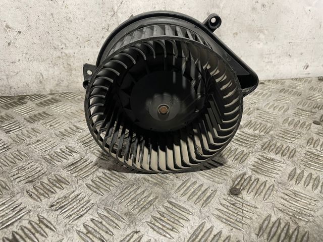 8E1820021E Motor del ventilador del calefactor  disponible Málaga