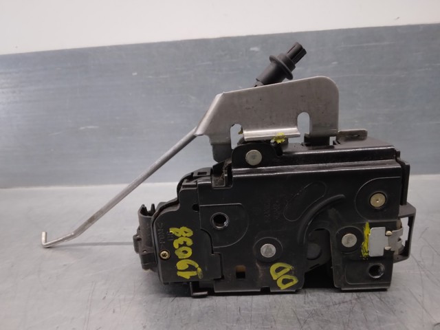 8E1837016C Cerradura de puerta delantera derecha  comprar en Reus