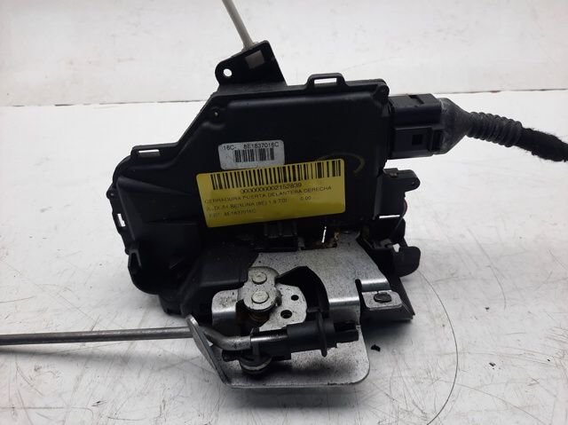VAG 8E1837016C Cerradura de puerta delantera derecha  disponible España