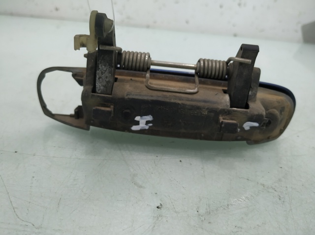 8E1837207 VAG Manija exterior izquierda de puerta delantera  comprar en Oviedo