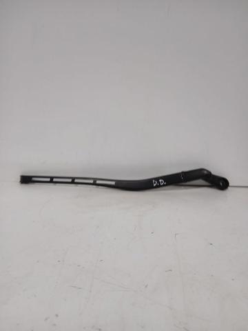VAG 8E1955408C Brazo del limpiaparabrisas  en stock Salamanca