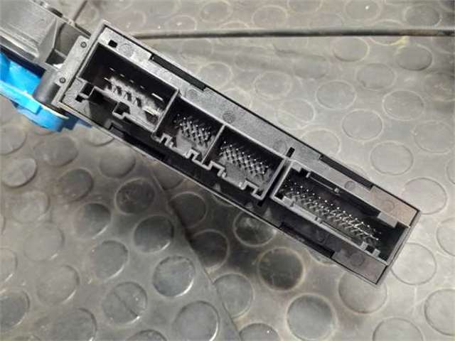 8E1959802G VAG Motor del elevalunas de la puerta delantera derecha  disponible Alicante