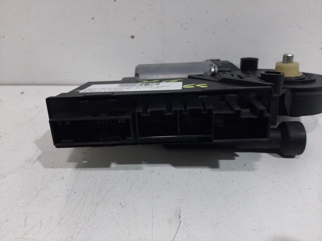 VAG 8E1959802G Motor del elevalunas de la puerta delantera derecha  comprar en Albacete