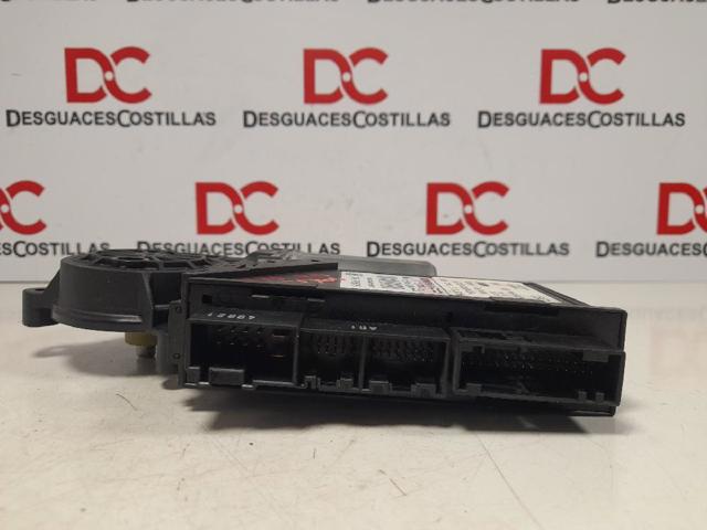 8E1959802G Motor del elevalunas de la puerta delantera derecha  en stock Sabadell