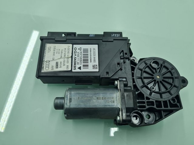 8E1959802G Motor del elevalunas de la puerta delantera derecha  en stock Castellón