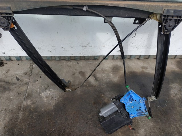 8E1959802G Motor del elevalunas de la puerta delantera derecha  comprar en Zaragoza