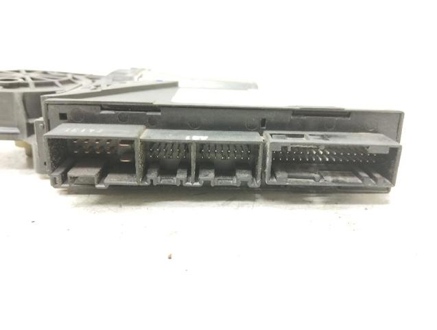 8E1959802G Motor del elevalunas de la puerta delantera derecha  en stock Castellón