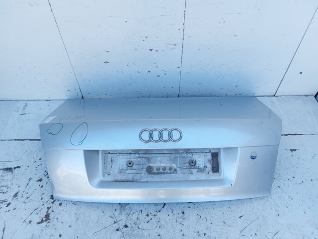 Tapa maletero Audi A4  sedán comprar en España