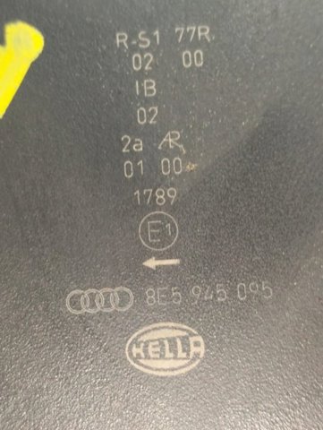 8E5945095 VAG Piloto trasero exterior izquierdo comprar Alcalá